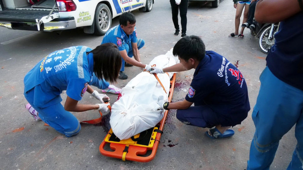 ชุมพรประตูภาคใต้อุบัติเหตุทางถนน11เดือนตายกว่า200ศพ 9