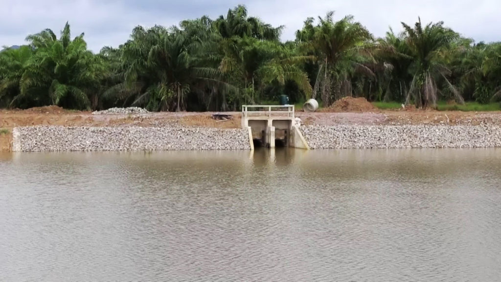 คลองระบายน้ำ-ถนนเลี่ยงเมือง2 โครงการกว่า800ล้านสร้างช้าทำชาวบ้านเดือดร้อน 5