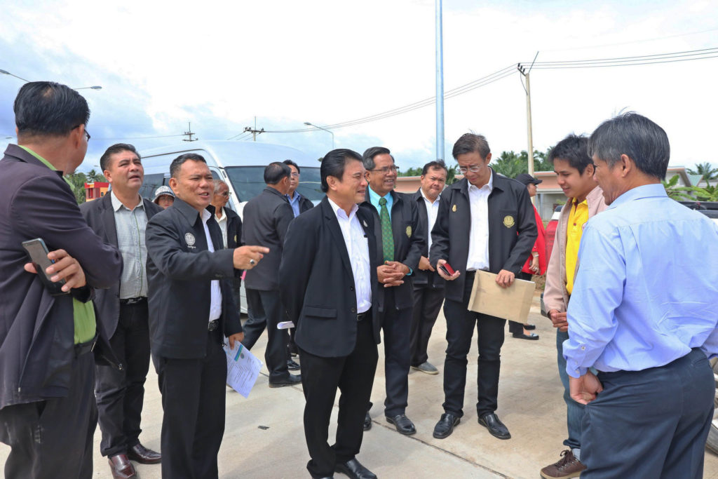 คลองระบายน้ำ-ถนนเลี่ยงเมือง2 โครงการกว่า800ล้านสร้างช้าทำชาวบ้านเดือดร้อน 8