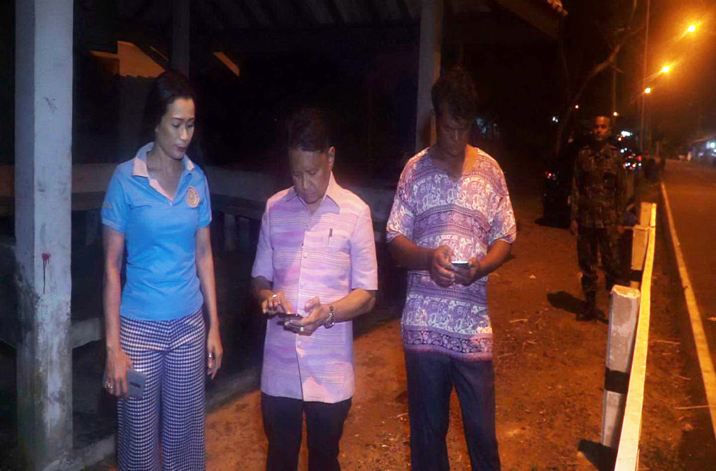 เรือประมงอับปาง4ชีวิตลอยคอกลางทะเลยังไม่รู้ชะตากรรม 3