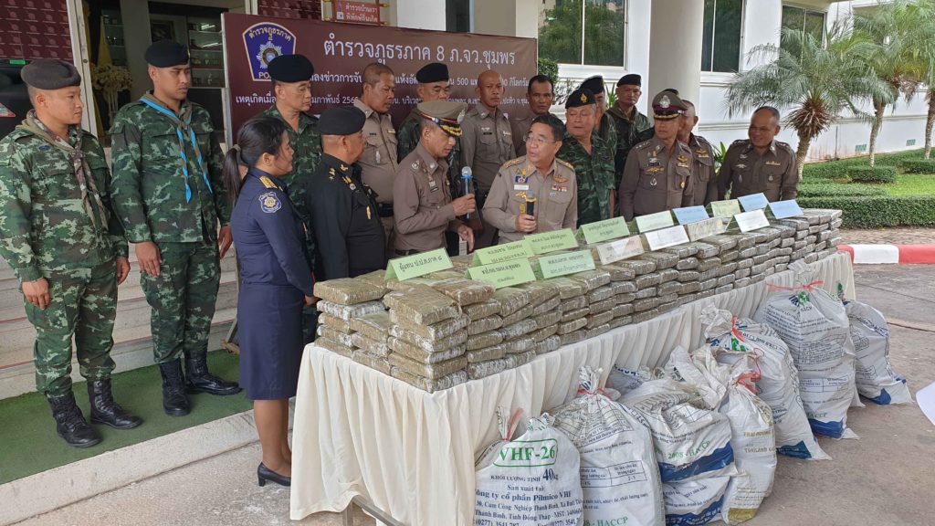 จับหนุ่มแหนมหมูขับรถรั้วขนกัญชา500กก.จากเหนือลงภาคใต้ 5