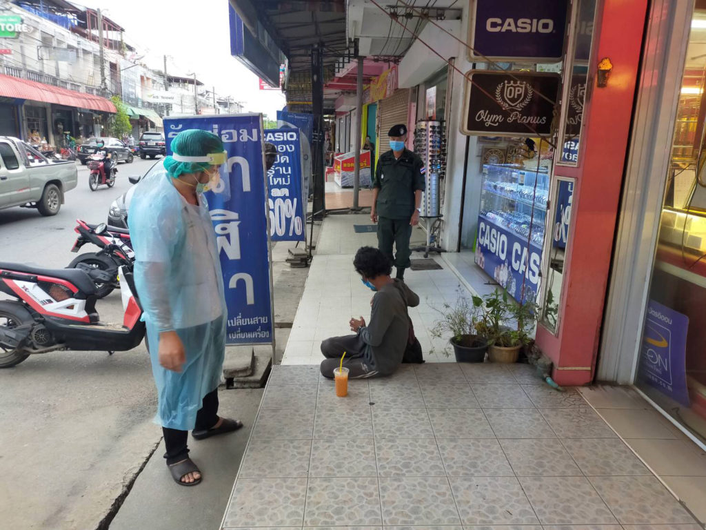 หนุ่มปัตตานีผู้ป่วยเฝ้าระวังหนีจากโรงพยาบาลหลังสวน 2