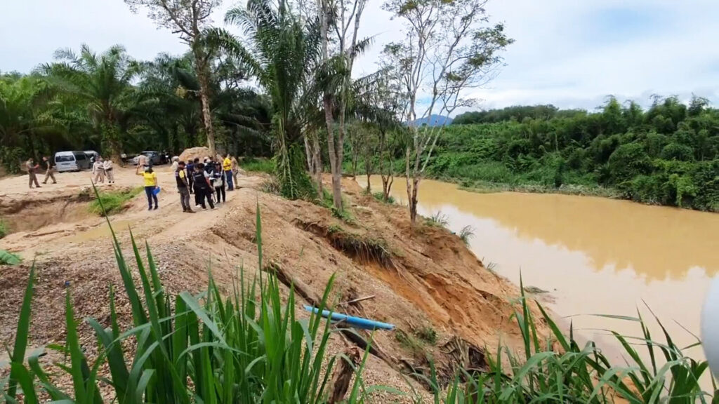 ตะลึงลักลอบดูดทรายเถื่อนผุดเป็นดอกเห็ดเกลื่อนแม่น้ำละแม 9
