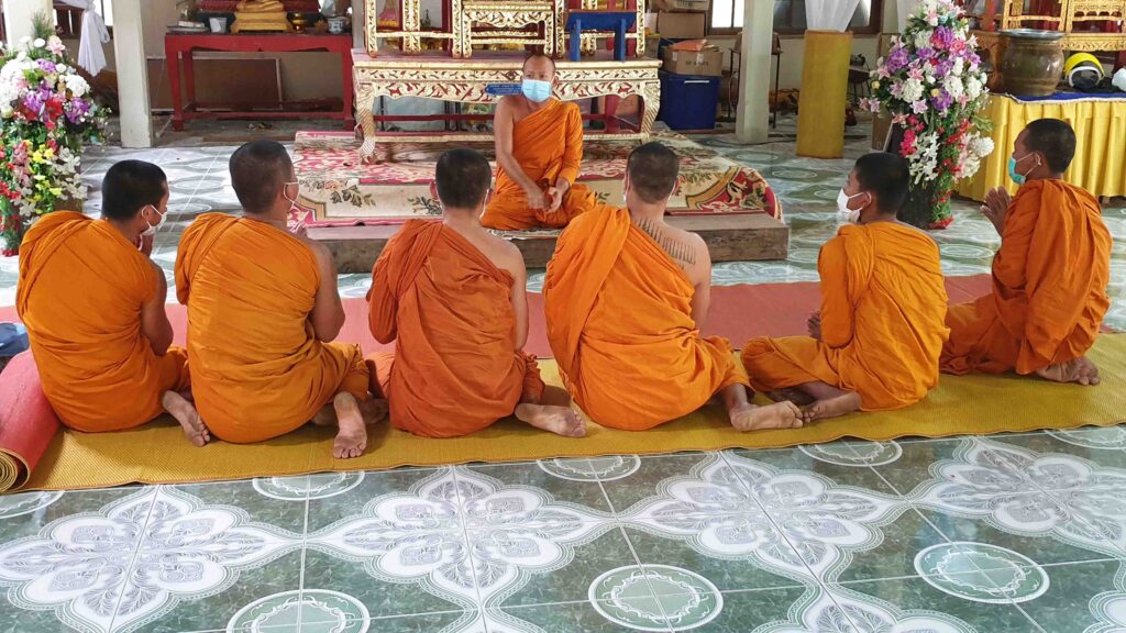 จับคนไทยขนพระเขมร6รูปจากสุราษฎร์พาหลบหนีเข้ากรุงเทพ 4