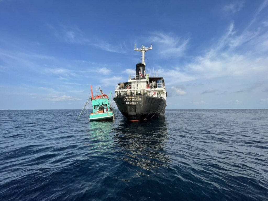ตาย1สูญหาย1เรือน้ำมันชนเรือประมง 7