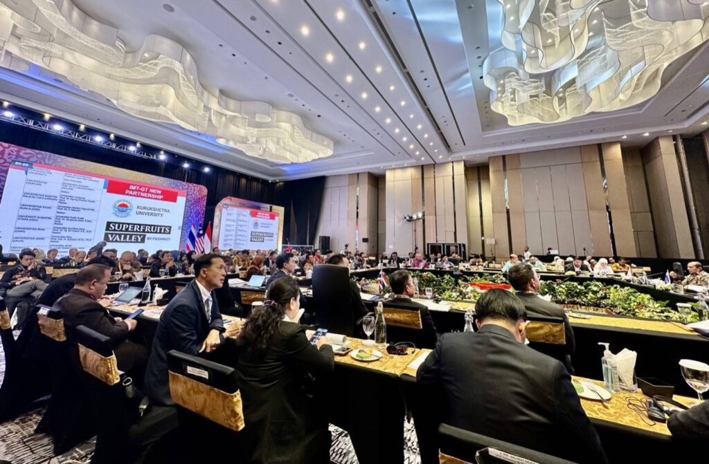 ชุมพรร่วมพัฒนาเขตเศรษฐกิจพิเศษภาคใต้ 24