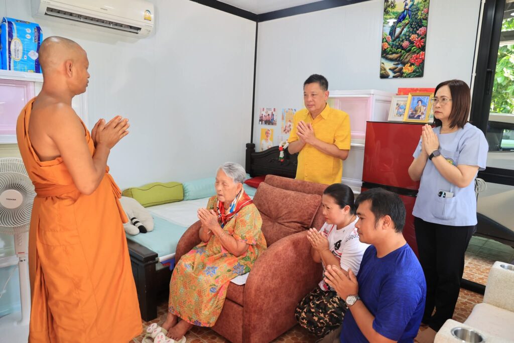 โครงการพระมาโปรด 6