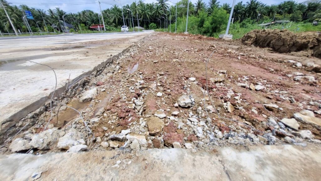 คอนกรีตร้าวรื้อทำใหม่ศูนย์ท่องเที่ยว19ล้าน 21