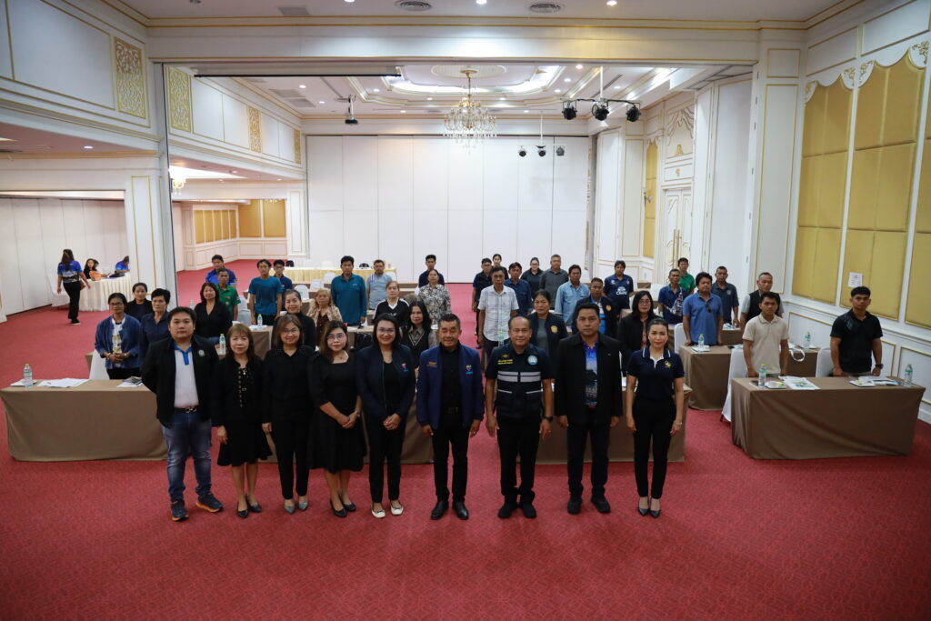 อบจ.ชุมพร เดินหน้าอบรมผู้นำชุมชน-เยาวชน 14