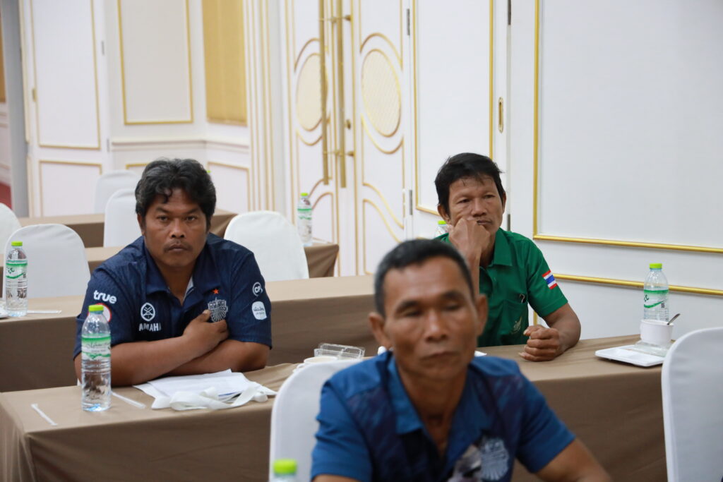 อบจ.ชุมพร เดินหน้าอบรมผู้นำชุมชน-เยาวชน 18