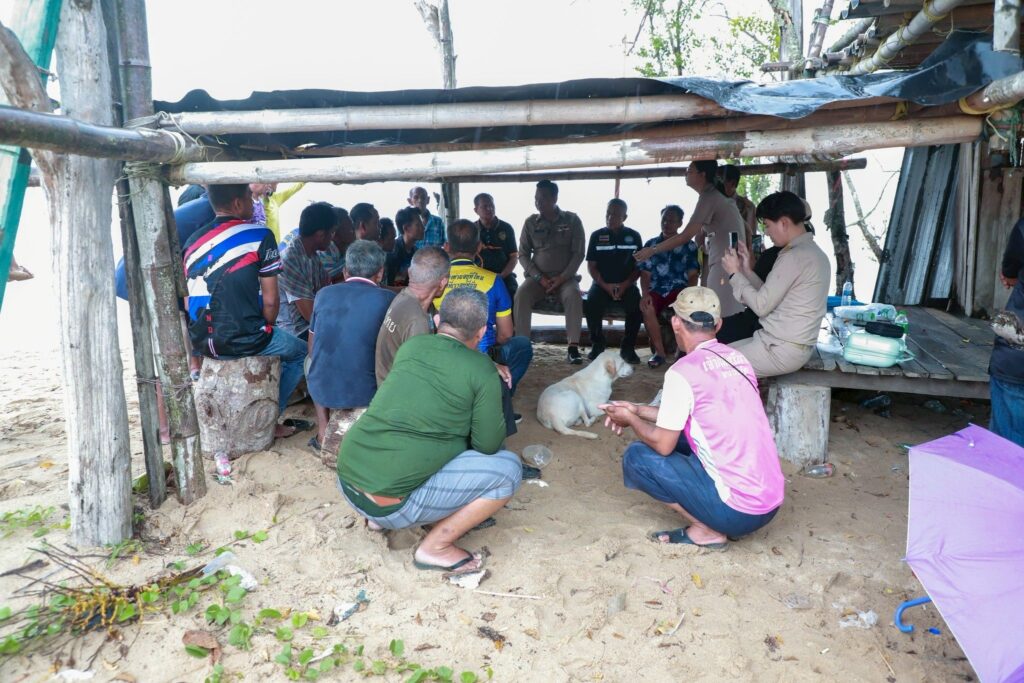 อบจ.ชุมพรลงพื้นที่ละแม-สวีช่วยชาวบ้าน 20