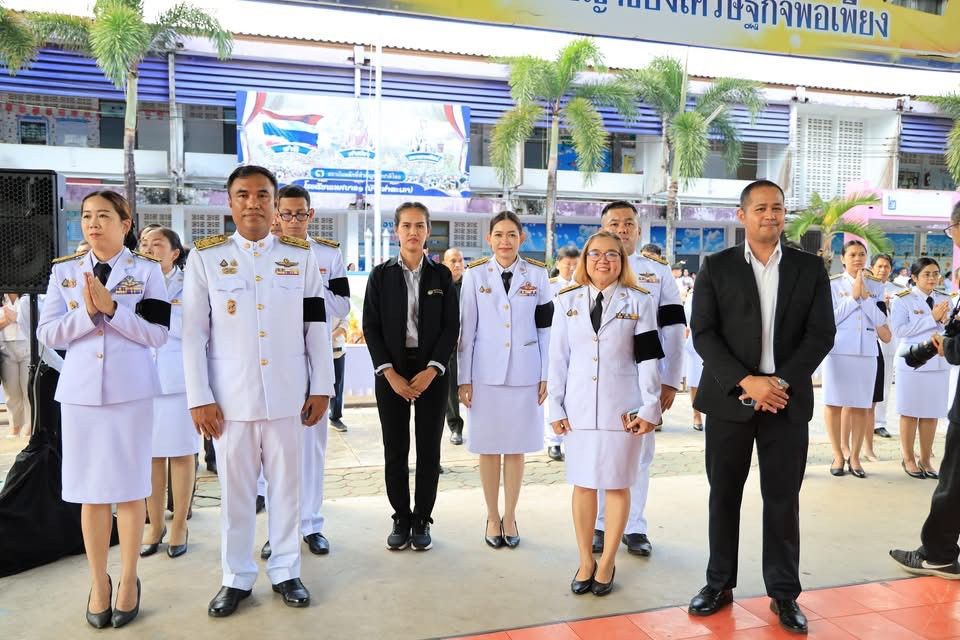 อบจ.ชุมพรรางมพิธีเฉลิมพระเกียรติพระบรมราชินี 14