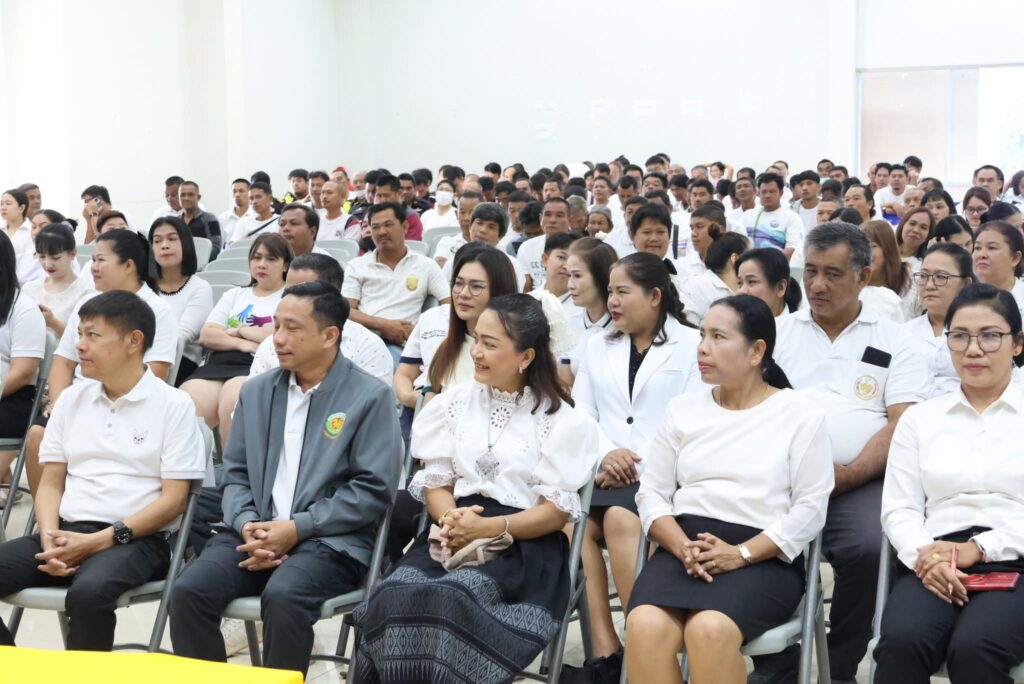 เทศบาลเมืองชุมพรขานรับมหาดไทยสีขาว 13