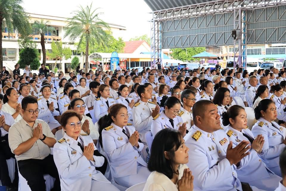 อบจ.ชุมพรรางมพิธีเฉลิมพระเกียรติพระบรมราชินี 9