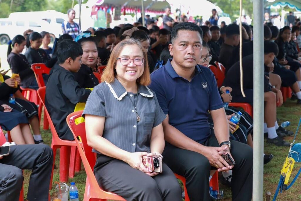 อบจ.ชุมพรพบประชาชนพร้อมบริการกว่า1300คน 13