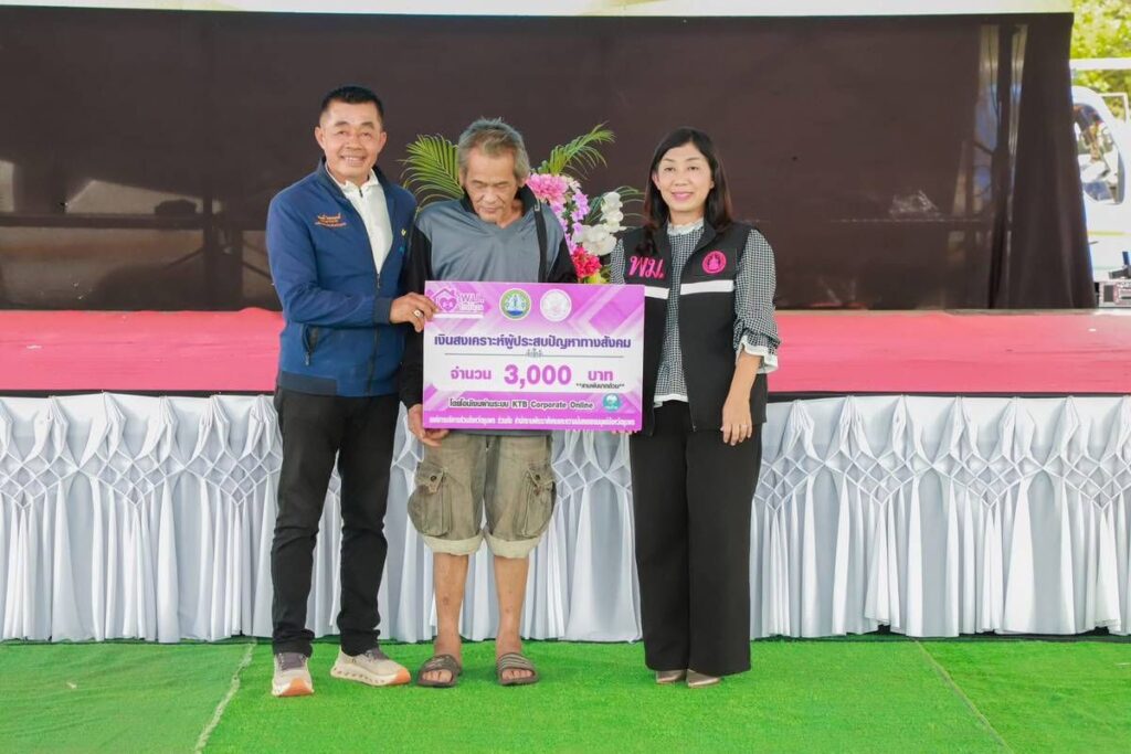 อบจ.ชุมพรพบประชาชนพร้อมบริการกว่า1300คน 14