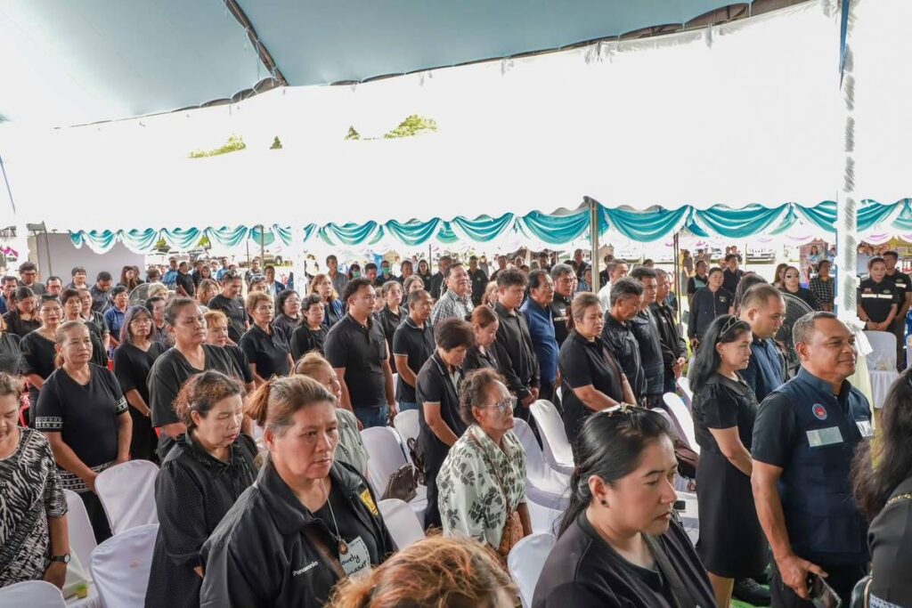 อบจ.ชุมพรพบประชาชนพร้อมบริการกว่า1300คน 24