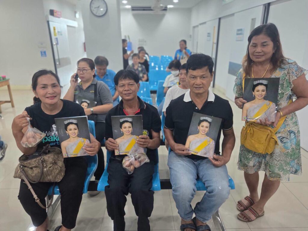 เทศบาลเมืองชุมพรฉีดวัคซีนป้องกันไข้หวัดใหญ่ 15