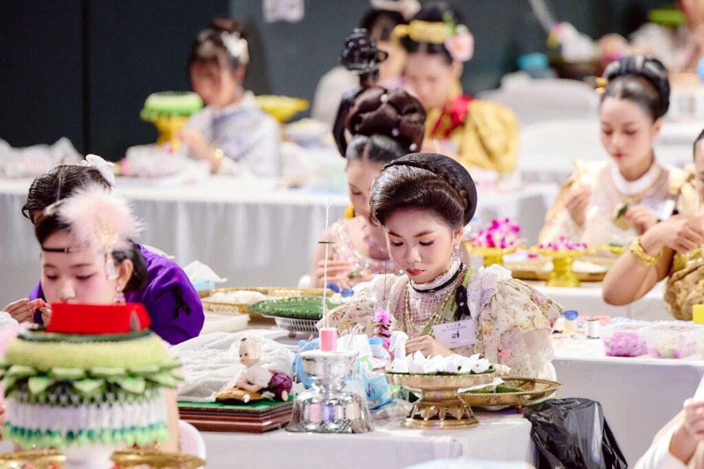 "น้องเนย"รับรางวัลพระราชทานเยาวสตรีไทยดีเด่น 6
