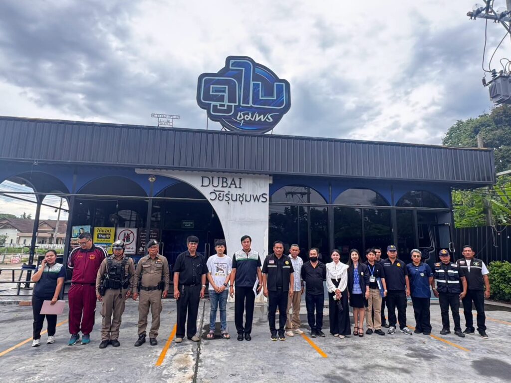 เทศบาลเมืองชุมพรตรวจเข้มสถานบริการ 12