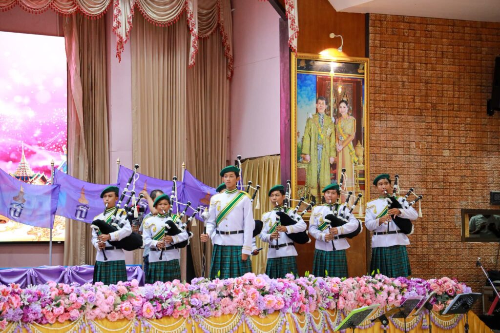 โรงเรียนสวนศรีวิทยาคว้ารางวัลชนะเลิศถ้วยพระราชทาน 35