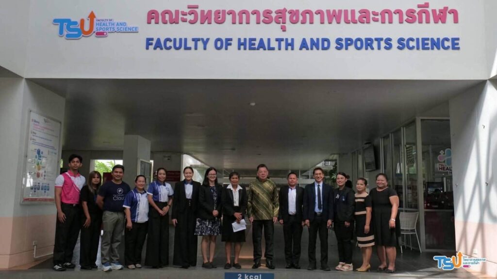 เทศบาลเมืองชุมพร-ม.ทักษิณจับมือยกระดับการศึกษา 13