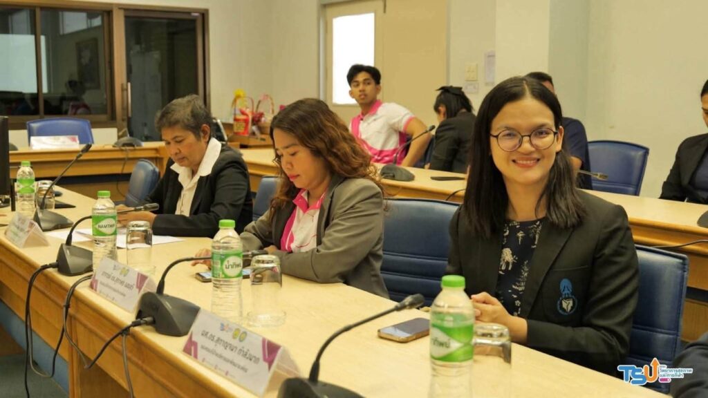เทศบาลเมืองชุมพร-ม.ทักษิณจับมือยกระดับการศึกษา 12